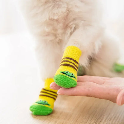 4pcs/set Winter Dog Socks Cute Pattern Foot Covers Warm Anti Slip Shoes Puppy Paw Protector Christmas Gift for Puppy Cat Dogs